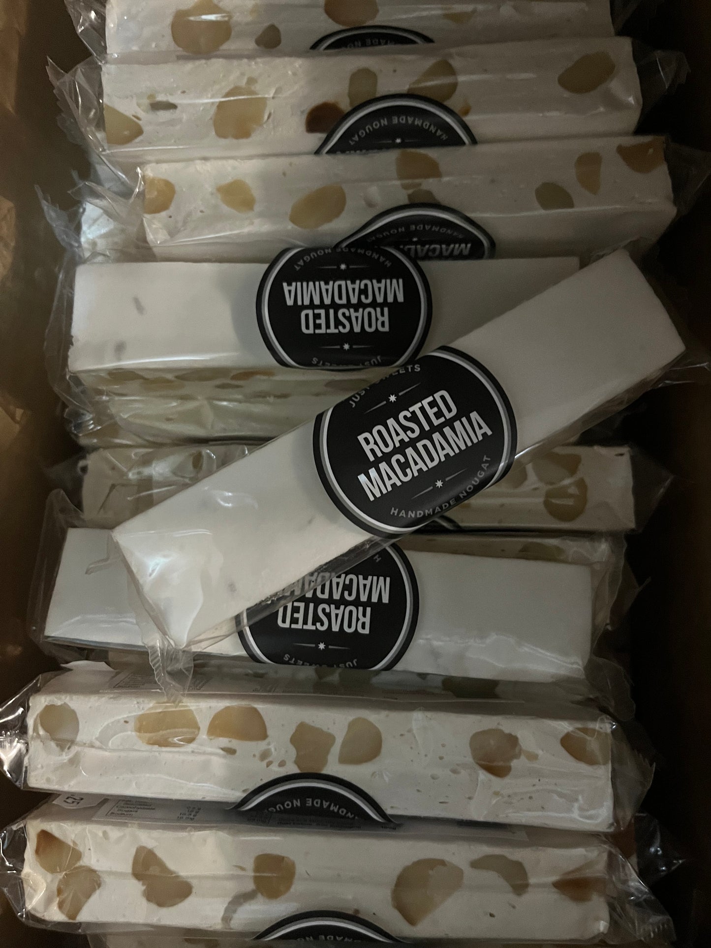 Macadamia Roasted Nougat Bar 100g