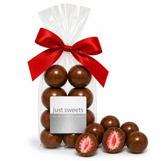 Dark Premium Couverture Chocolate Coated Freeze Dried Strawberries 150g